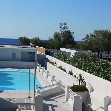 Couette-café South Beach Santorini 3*