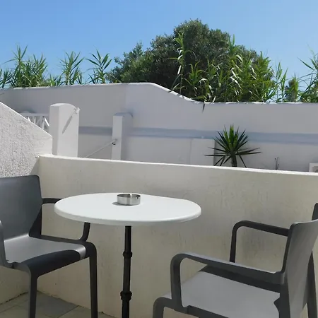 South Beach Santorini Couette-café Períssa