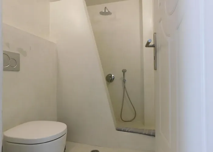 South 3* Perissa (Santorini)