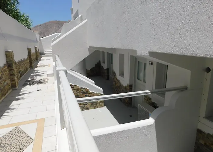 South Bed & Breakfast Perissa (Santorini)